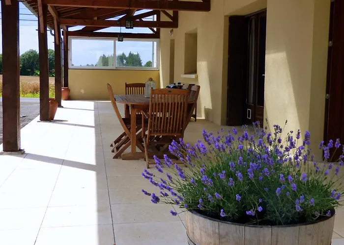 Le Manoir De La Foye Casa de Férias Vinax